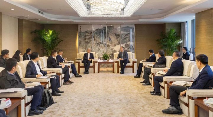 山东大学与能投集团、煤炭产业集团交流座谈