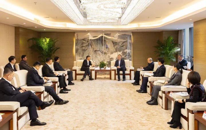 华夏银行到云南能投集团、煤炭产业集团交流座谈